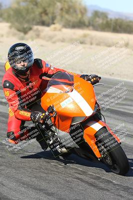 media/Dec-04-2025-Racers Edge (Thu) [[5ebc9f124d]]/3-B Group/3-Session 2 (Turn 7 Inside)/